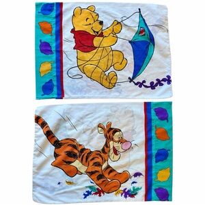 Vintage Disney Winnie the Pooh & Tigger graphic double sided pillowcase 90's